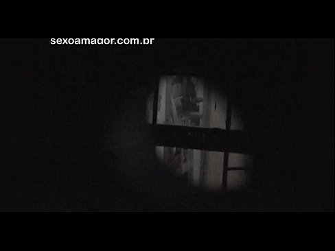 ❤️ Blondie és gravada en secret per un voyeur del barri amagat darrere de maons buits ☑ Fota al porno ca.josporn-com.ru
