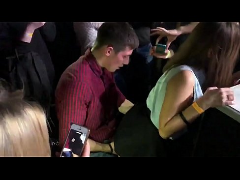 ❤️ Sexe real en una discoteca russa. Noia russa de 18 anys a l'anus i la vagina follada en una discoteca ☑ Fota al porno ca.josporn-com.ru